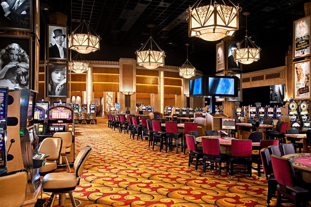 Hollywood Casino Lawrenceburg Hotel Exterior photo